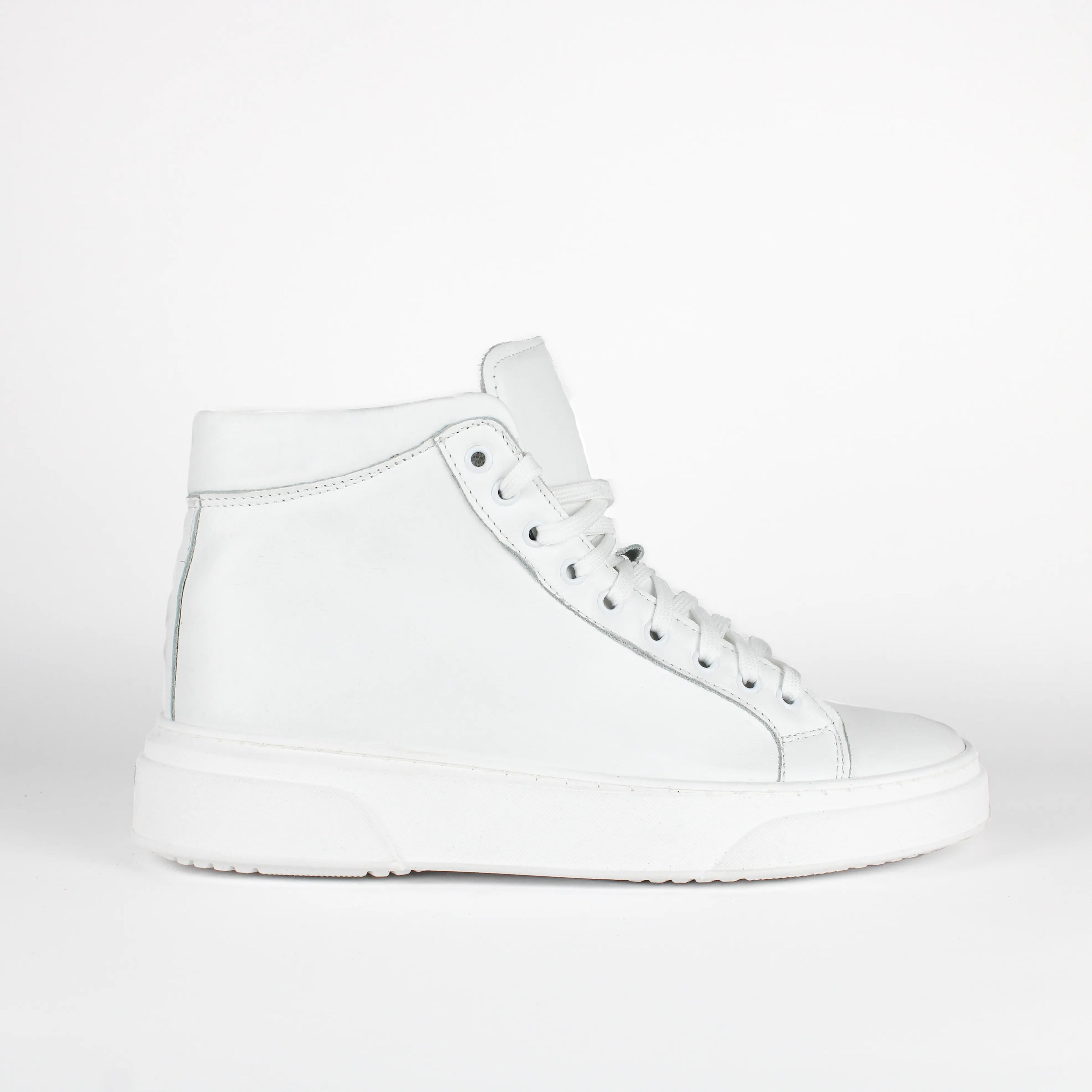 Zapatillas 170 de piel blanca