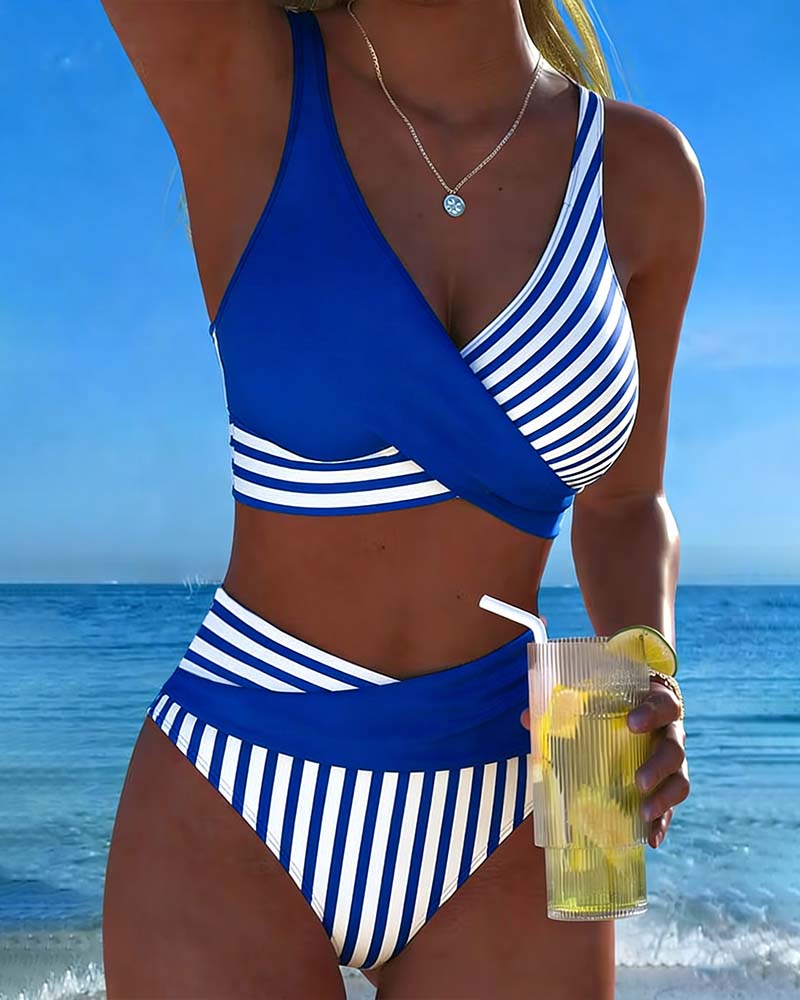 Bikini de Rayas Cruzadas Impresas