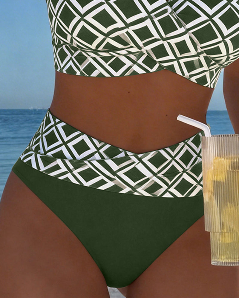Bikini de dos piezas con corte de sujetador y patrón de diamante