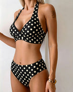 Bikini de dos piezas con cuello halter de lunares