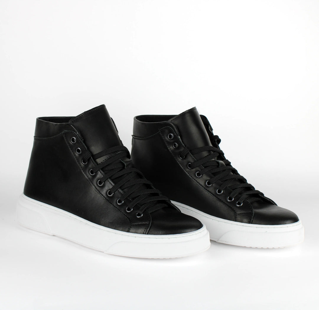 Zapatillas 170 de piel negra