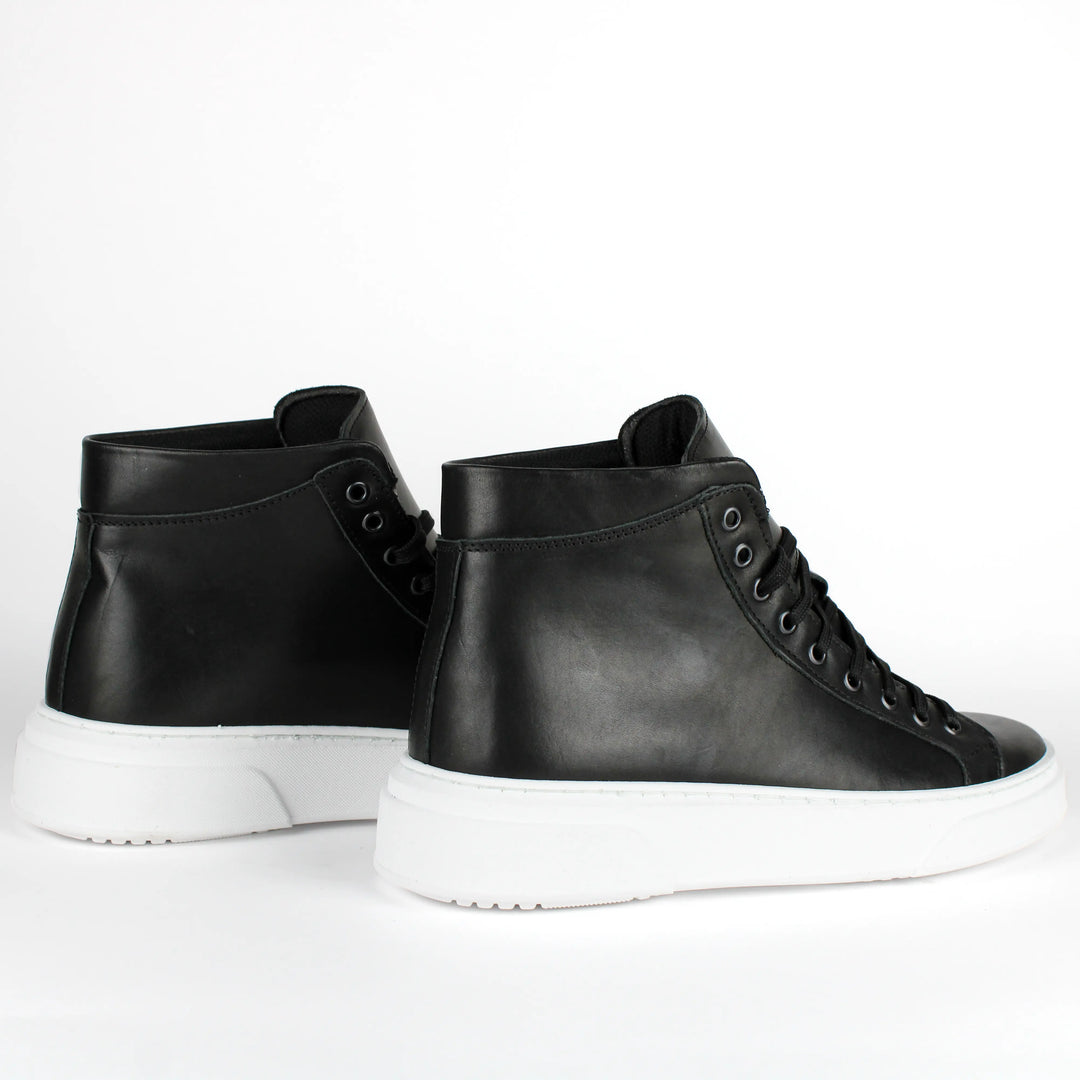 Zapatillas 170 de piel negra